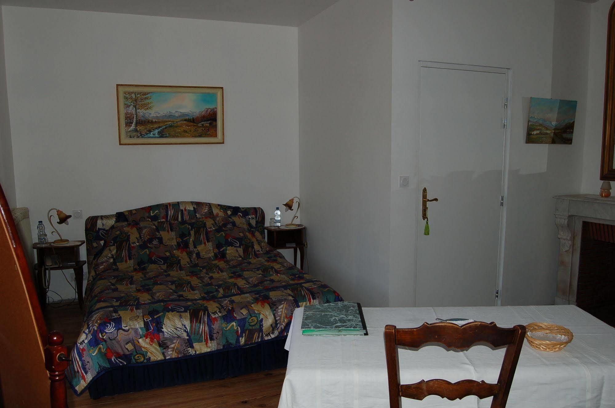 La Maison D'Antan Arzacq-Arraziguet Exterior foto